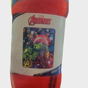 Marvel Avengers Blanket Fleece Throw 50x60 NWT